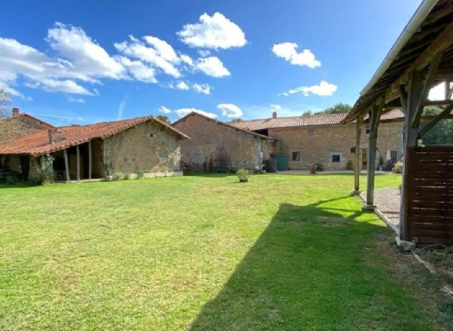  te koop huis Nanteuil-en-Vallée Charente 3