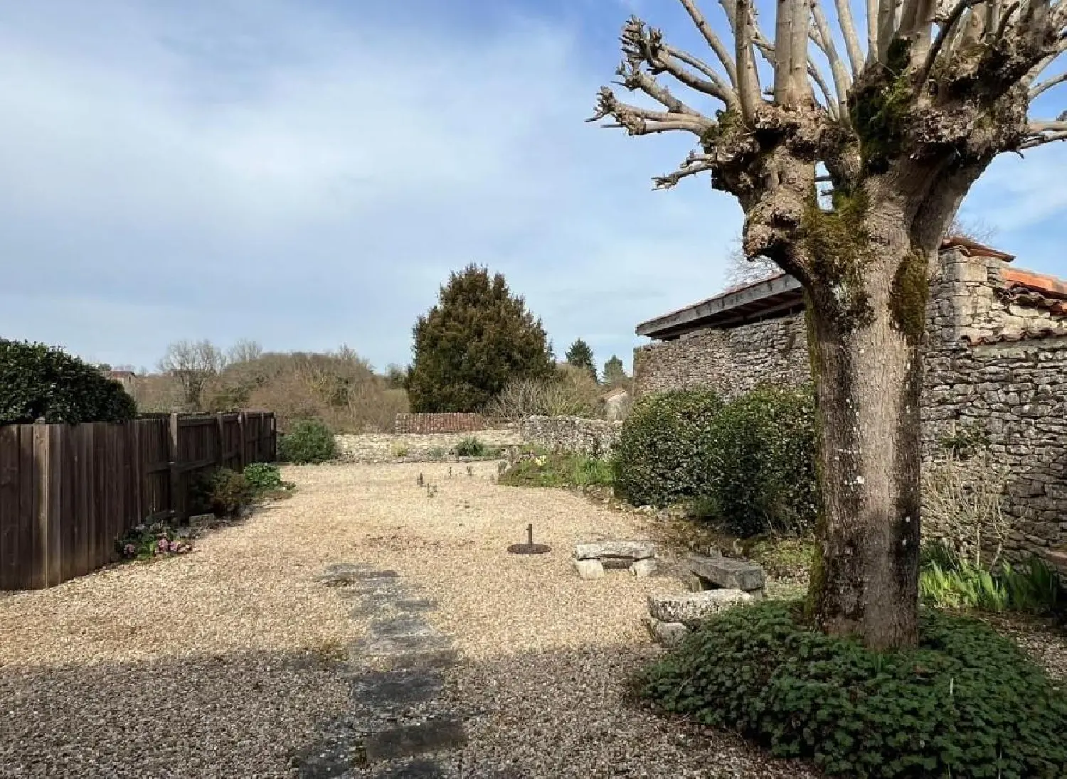  te koop huis Nanteuil-en-Vallée Charente 4