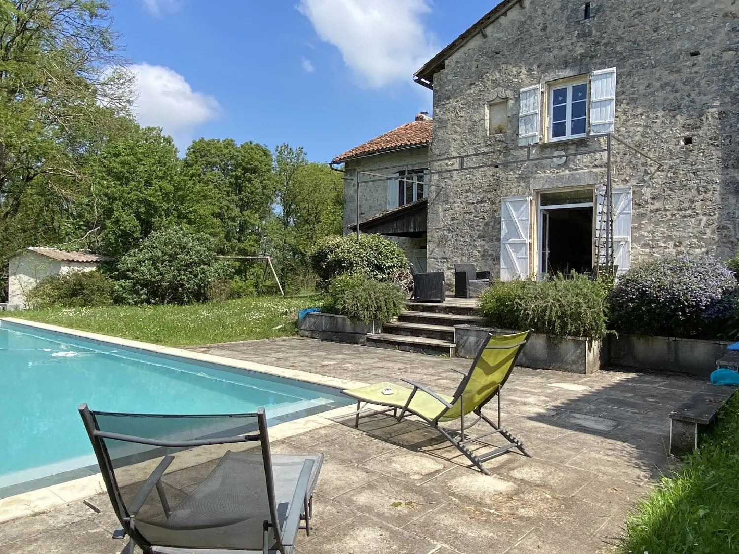  te koop huis Nontron Dordogne 1