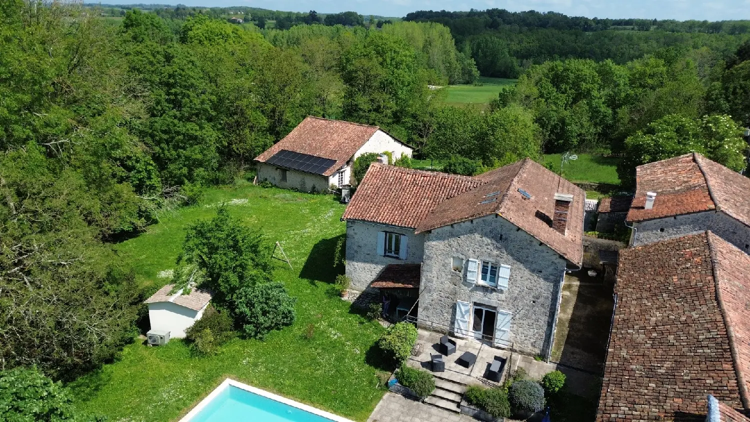  te koop huis Nontron Dordogne 2