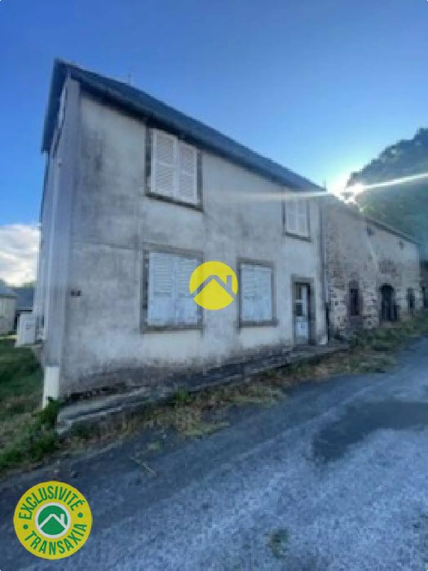  à vendre maison Pierrefort Cantal 2