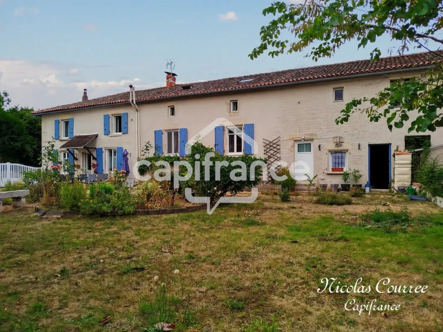  te koop huis Pioussay Deux-Sèvres 1