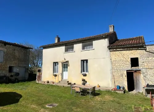 Ruffec Charente huis foto 7123794