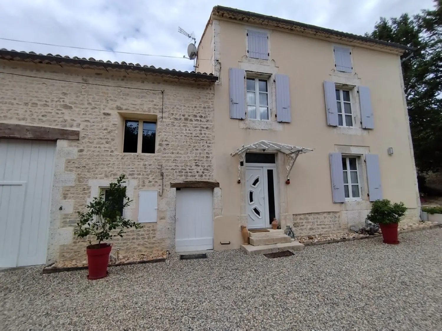 à vendre maison Saint-Amant-de-Boixe Charente 3