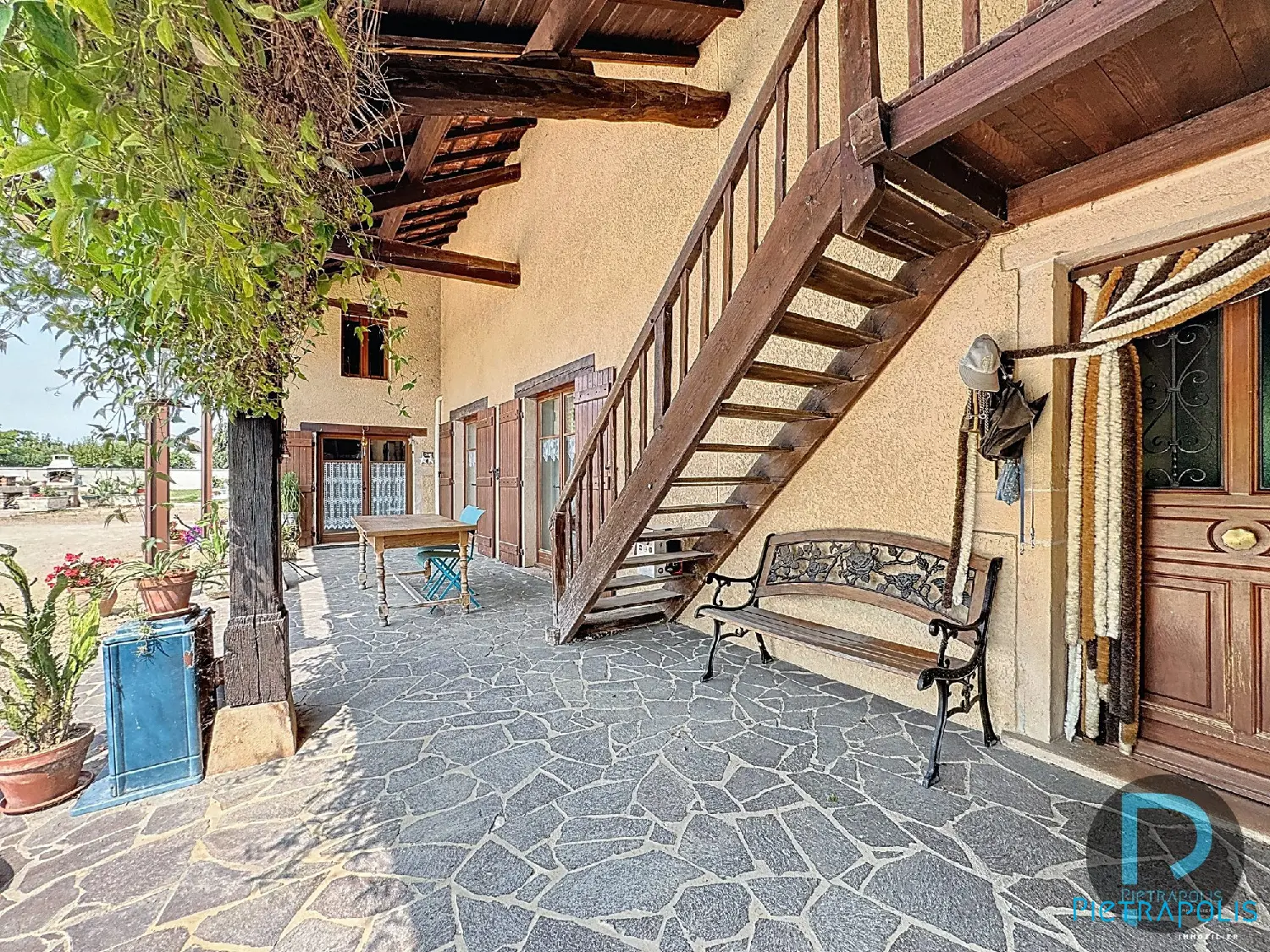  te koop huis Saint-Cyr-sur-Menthon Ain 2