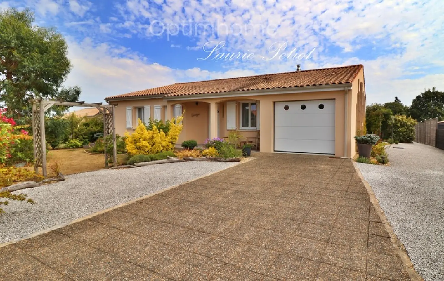  for sale house Saint-Genis-de-Saintonge Charente-Maritime 2