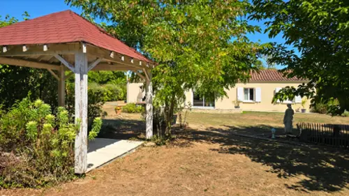 Saint-Jean-d'Angély Charente-Maritime maison foto 7122698