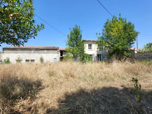 Saint-Jean-d'Angély Charente-Maritime huis foto 7121578