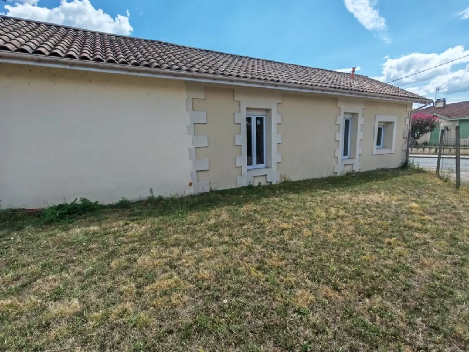  for sale house Saint-Magne-de-Castillon Gironde 3
