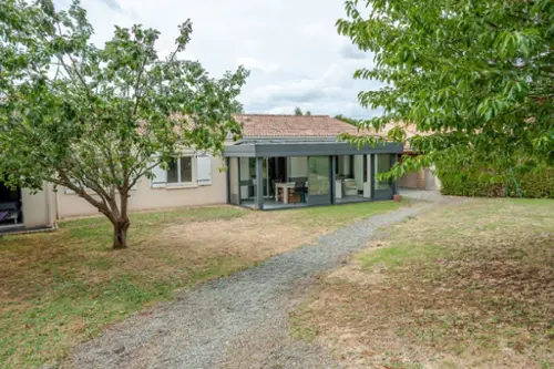 Saint-Martin-de-Saint-Maixent Deux-Sèvres huis foto 7120427