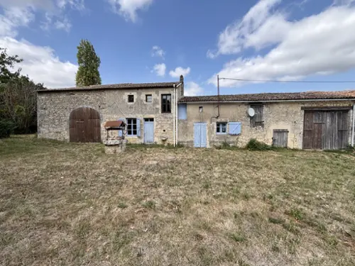 Saint-Martin-du-Clocher Charente house foto 7126481