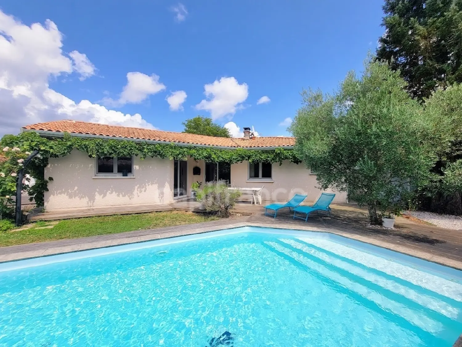  for sale house Saint-Médard-en-Jalles Gironde 1