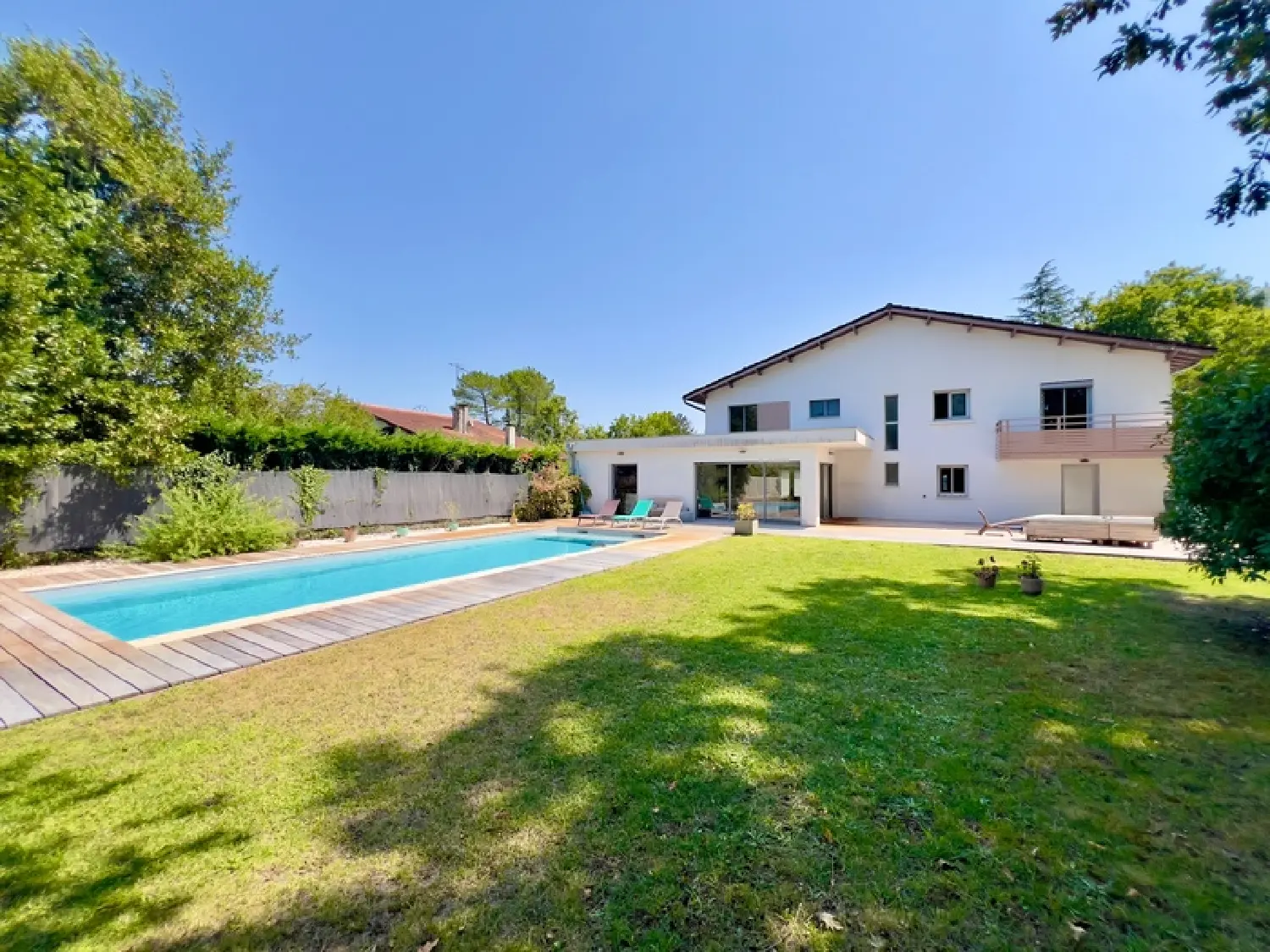  for sale house Saint-Médard-en-Jalles Gironde 1