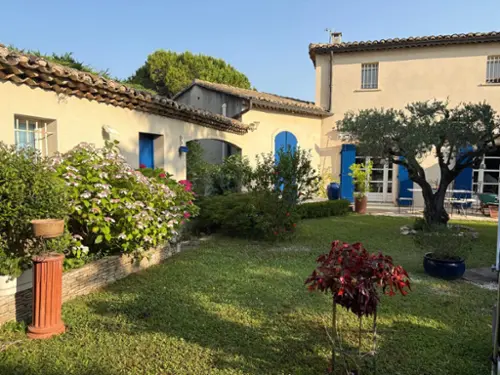 Saint-Saturnin-lès-Avignon Vaucluse house foto 7119987