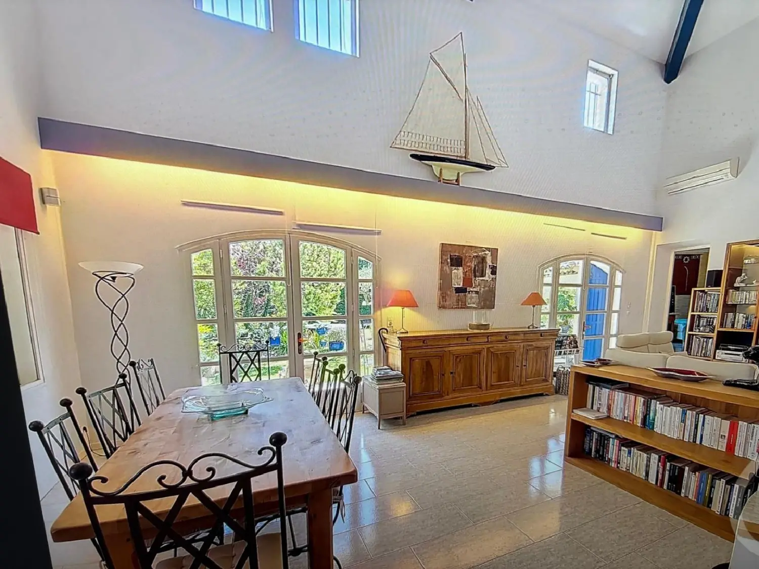  for sale house Saint-Saturnin-lès-Avignon Vaucluse 4