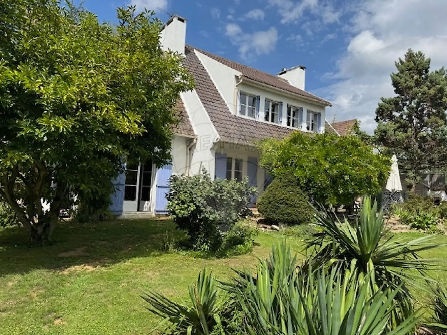  for sale house Senlis Oise 1