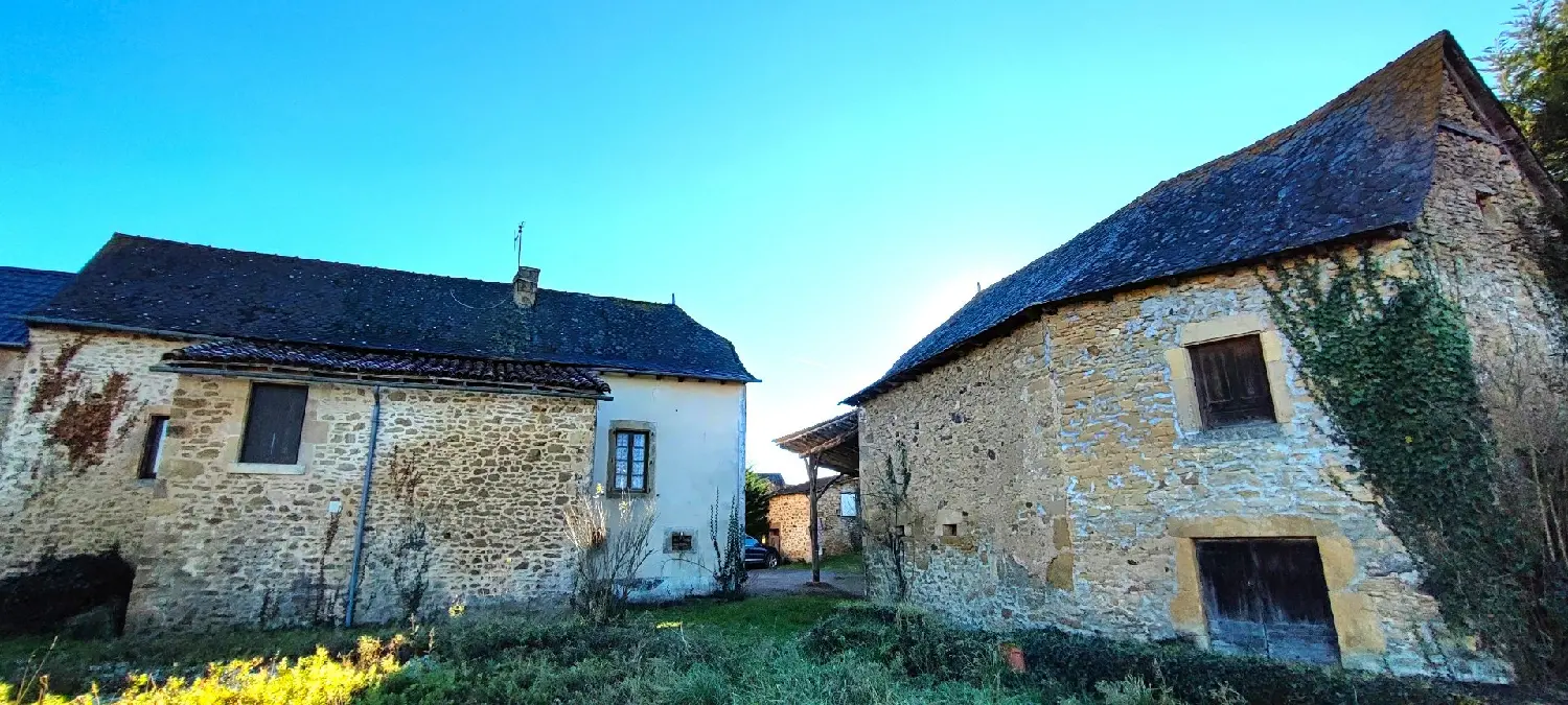  te koop huis Valzergues Aveyron 2