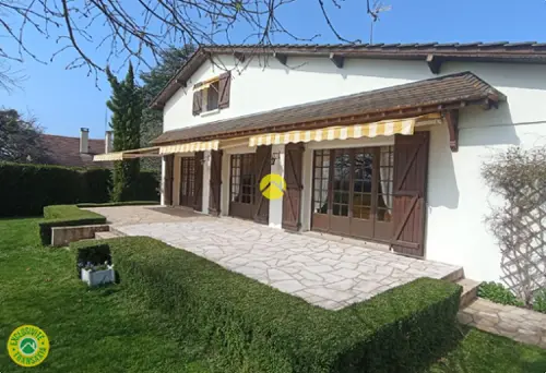 Villebougis Yonne huis foto 7123209