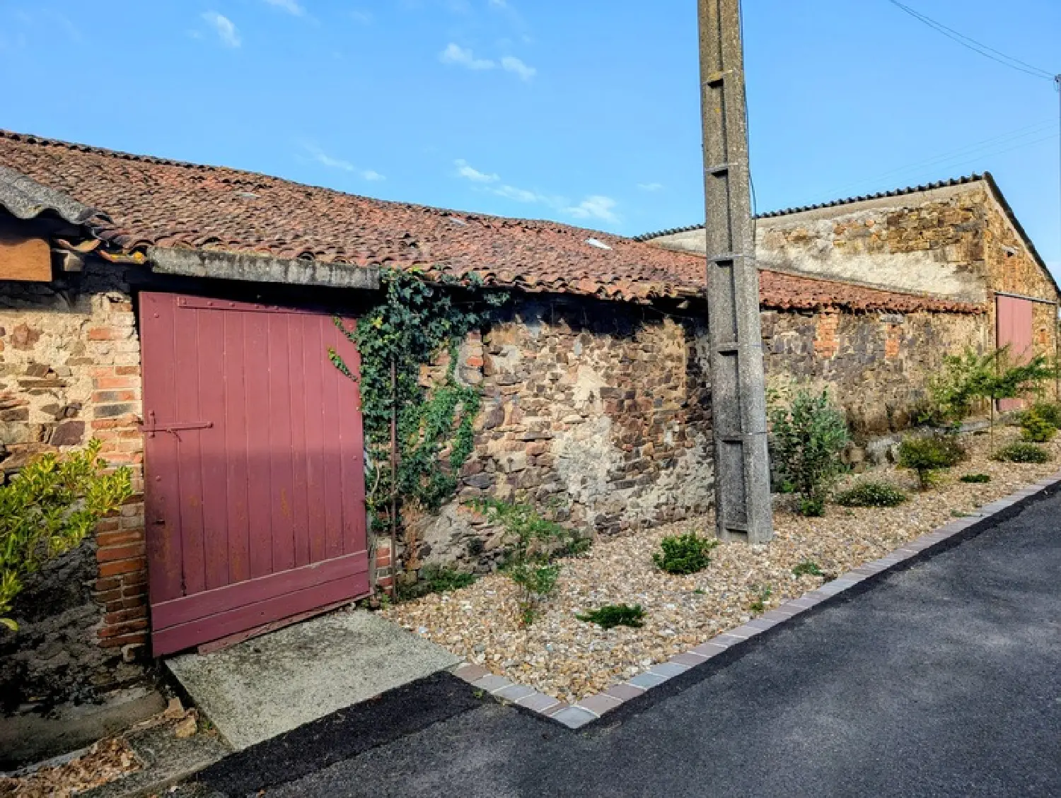  te koop huis Yzernay Maine-et-Loire 2
