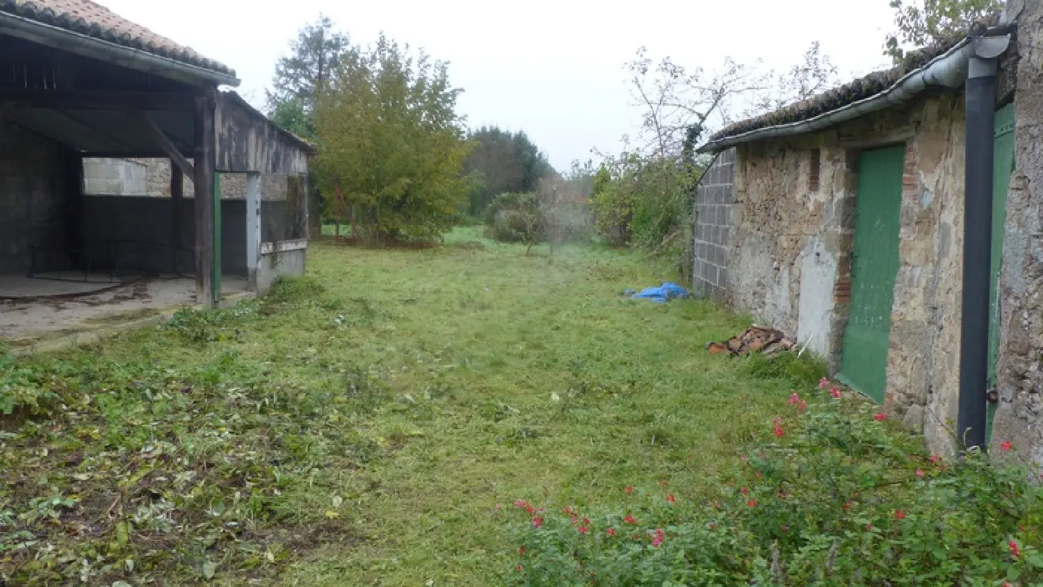 te koop terrein Gourgé Deux-Sèvres 1