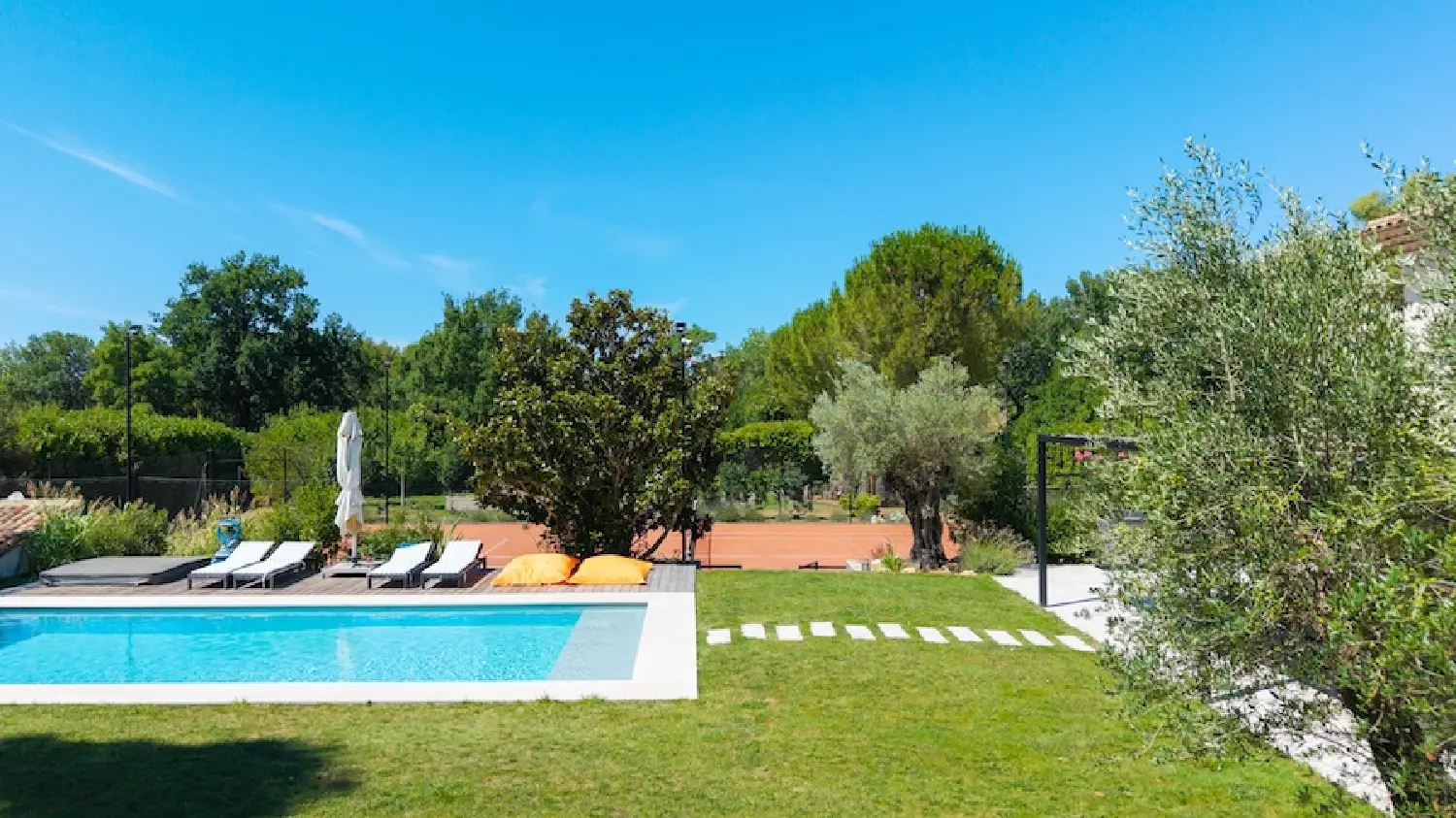  à vendre villa Aix-en-Provence Bouches-du-Rhône 8
