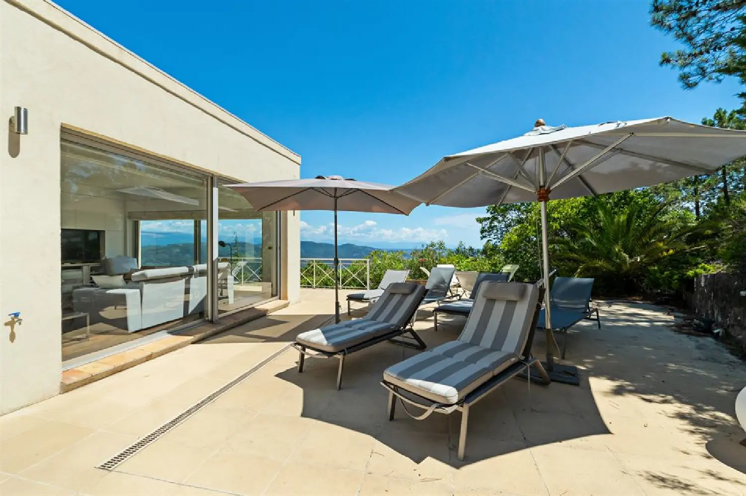  for sale villa Bagnols-en-Forêt Var 6