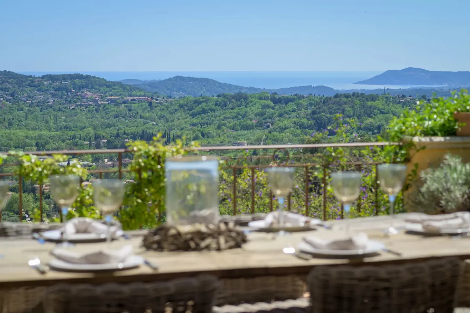  te koop villa Châteauneuf-Grasse Alpes-Maritimes 1