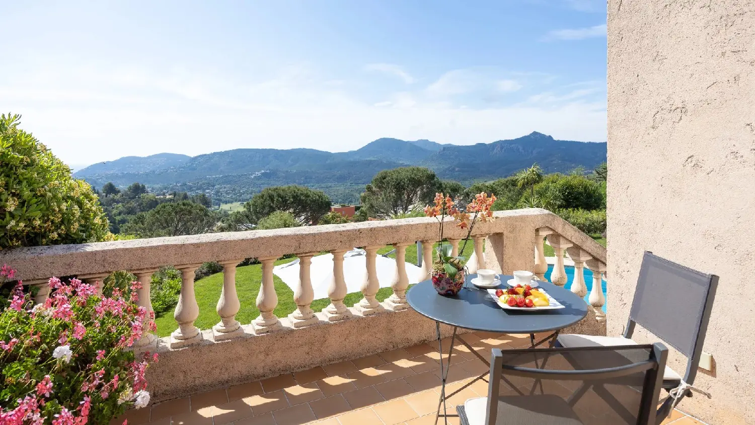  te koop villa Mandelieu-la-Napoule Alpes-Maritimes 8