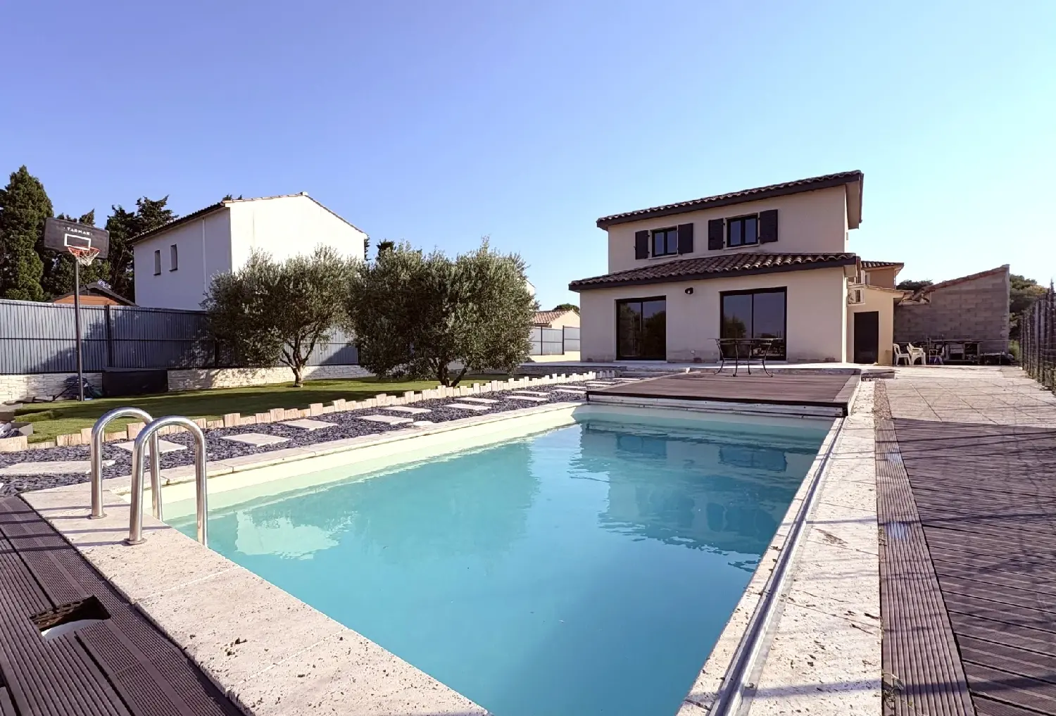  te koop villa Meynes Gard 3