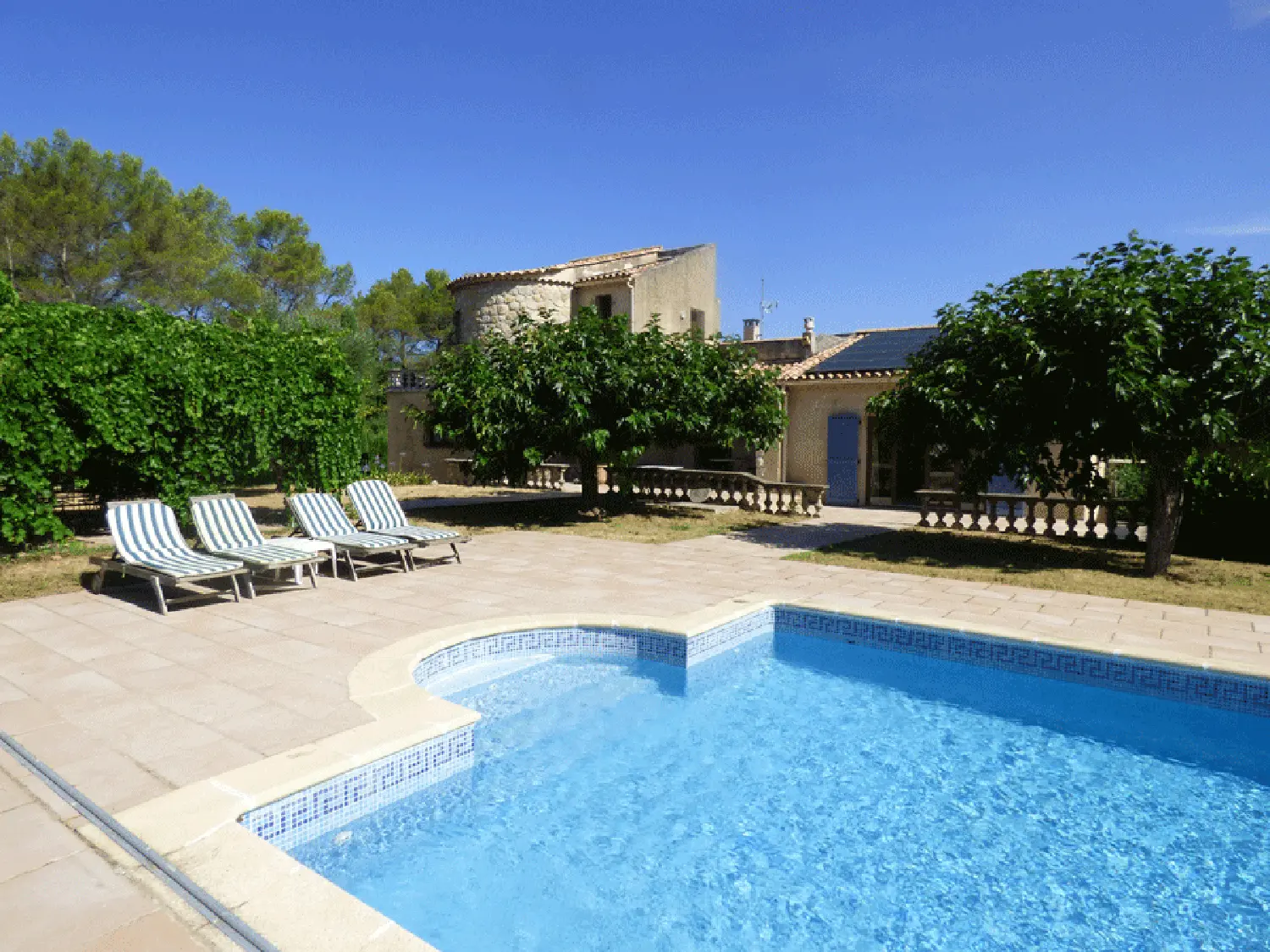  te koop villa Mons Var 1