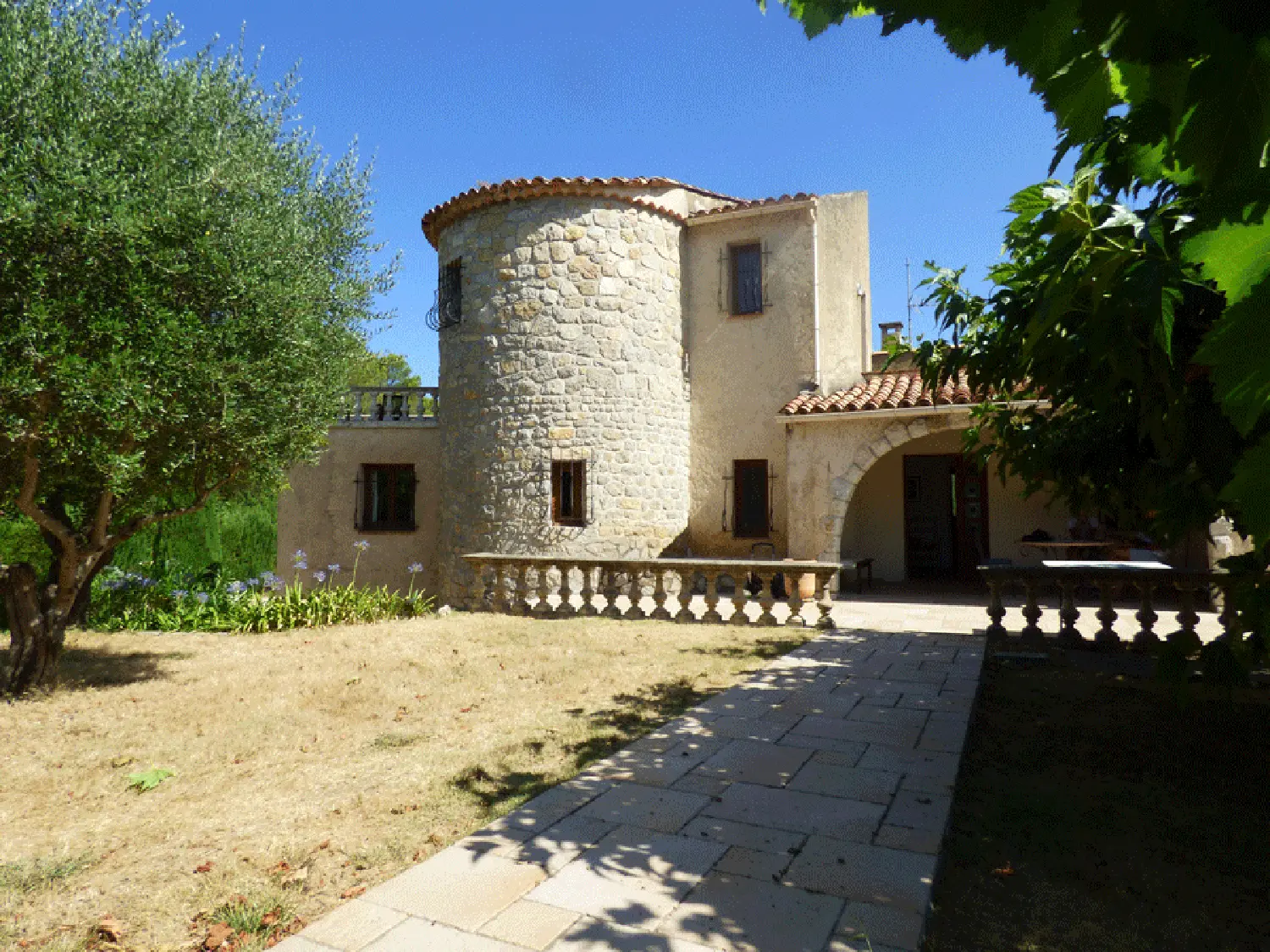  te koop villa Mons Var 4