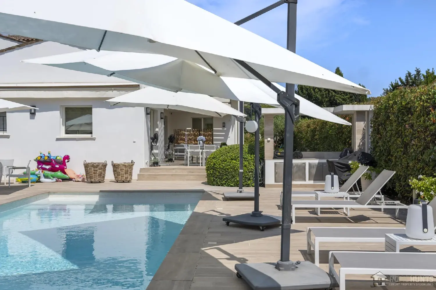  for sale villa Mougins Alpes-Maritimes 2