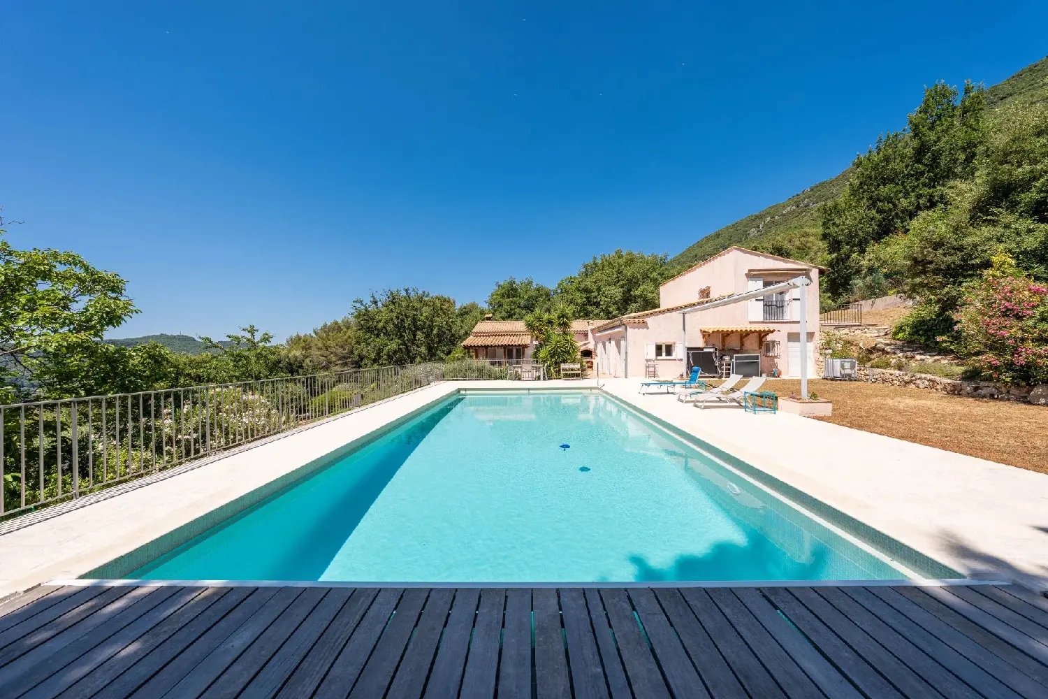  for sale villa Tourette-sur-Loup Alpes-Maritimes 4