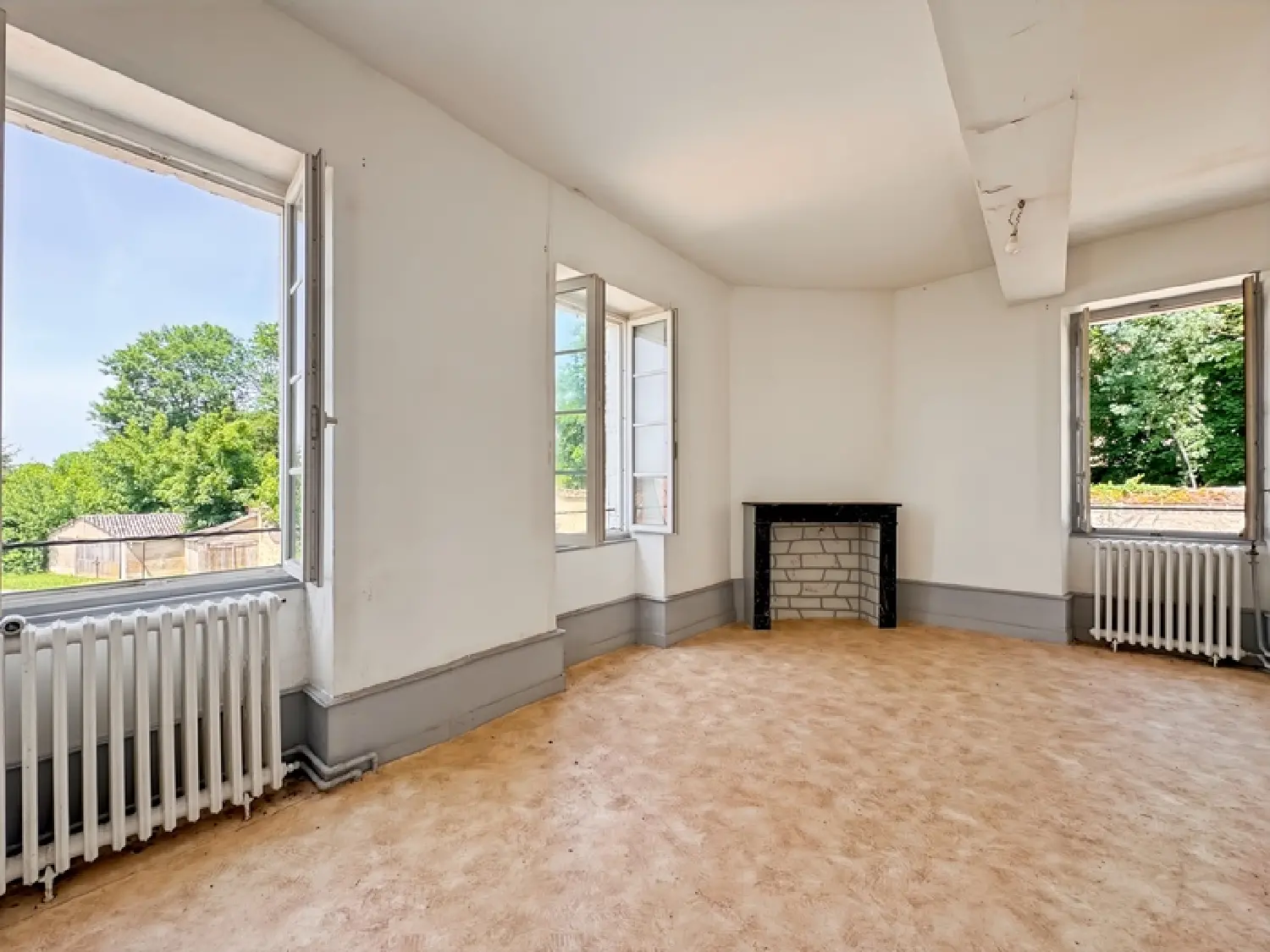  te koop dorpshuis Aunay-en-Bazois Nièvre 1