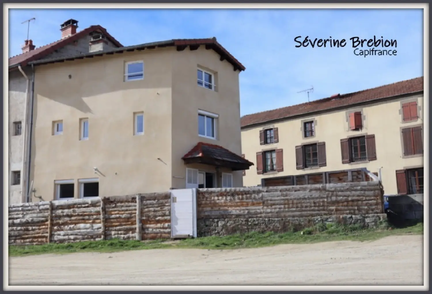  te koop dorpshuis Chabreloche Puy-de-Dôme 1