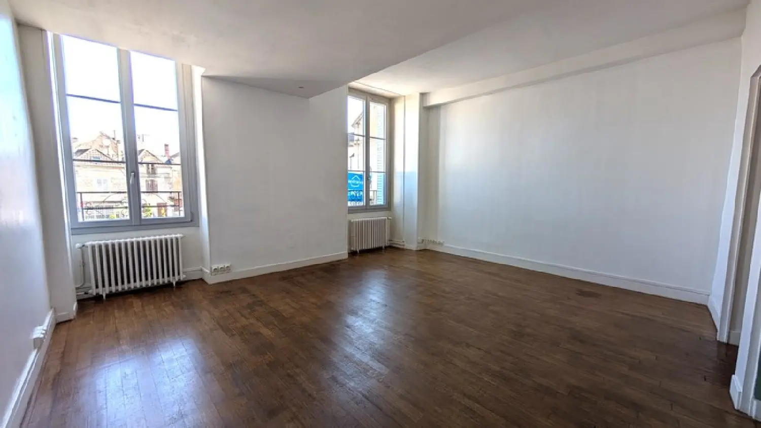  à vendre maison de village L'Isle-sur-Serein Yonne 2