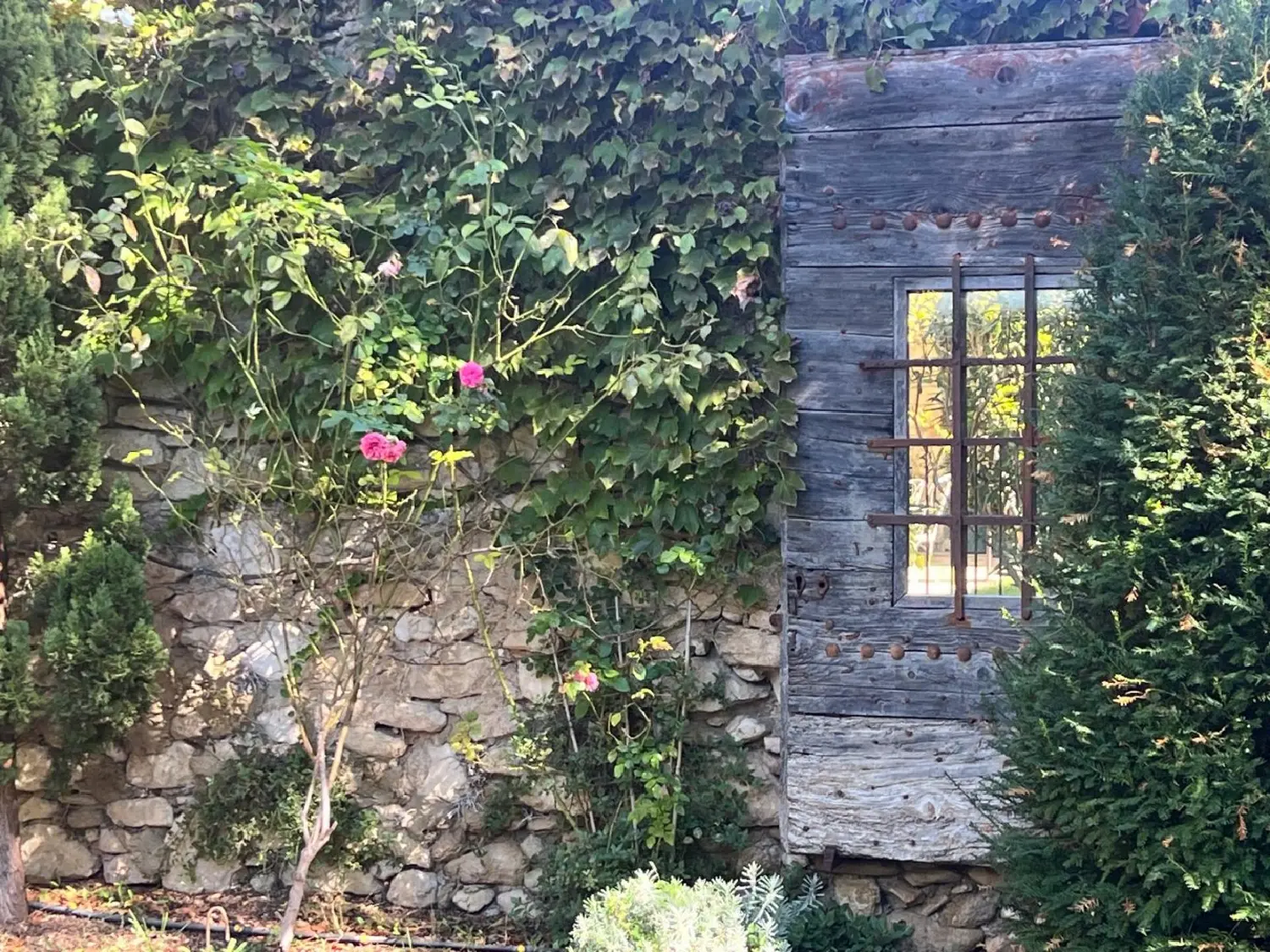  for sale village house Saint-Didier Vaucluse 4