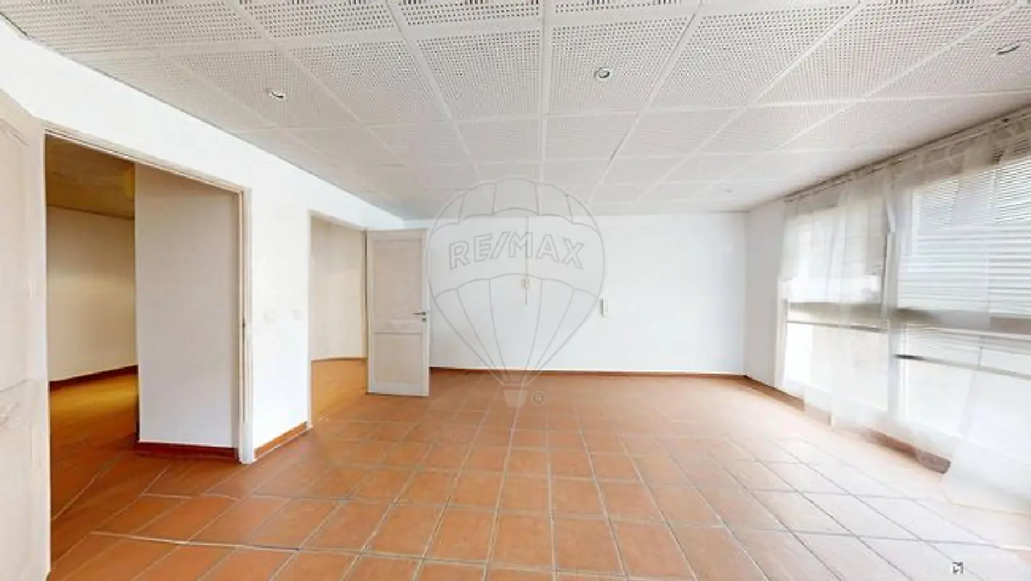  for sale office Aubagne Bouches-du-Rhône 1