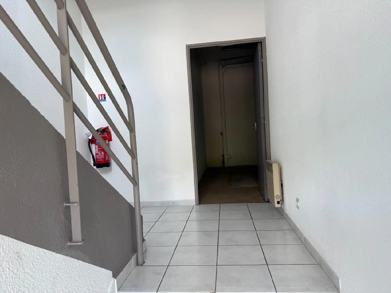  for sale office Saint-Martin-de-Valgalgues Gard 5