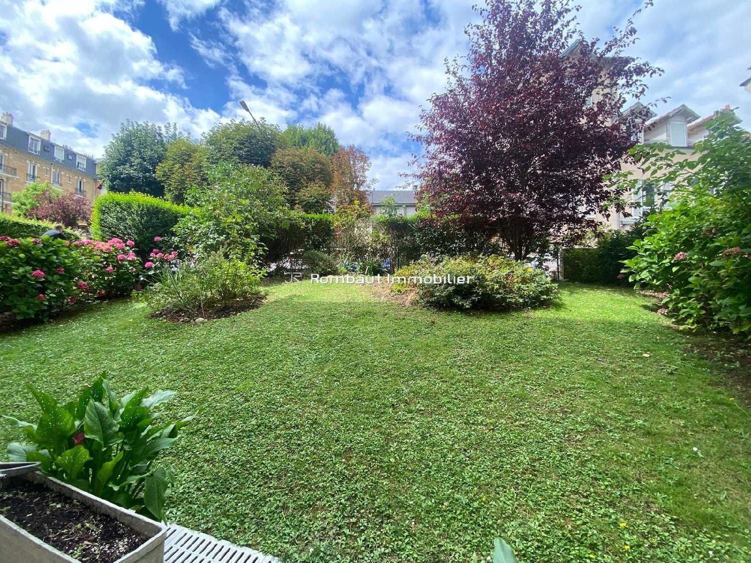  te koop appartement Garches Hauts-de-Seine 1