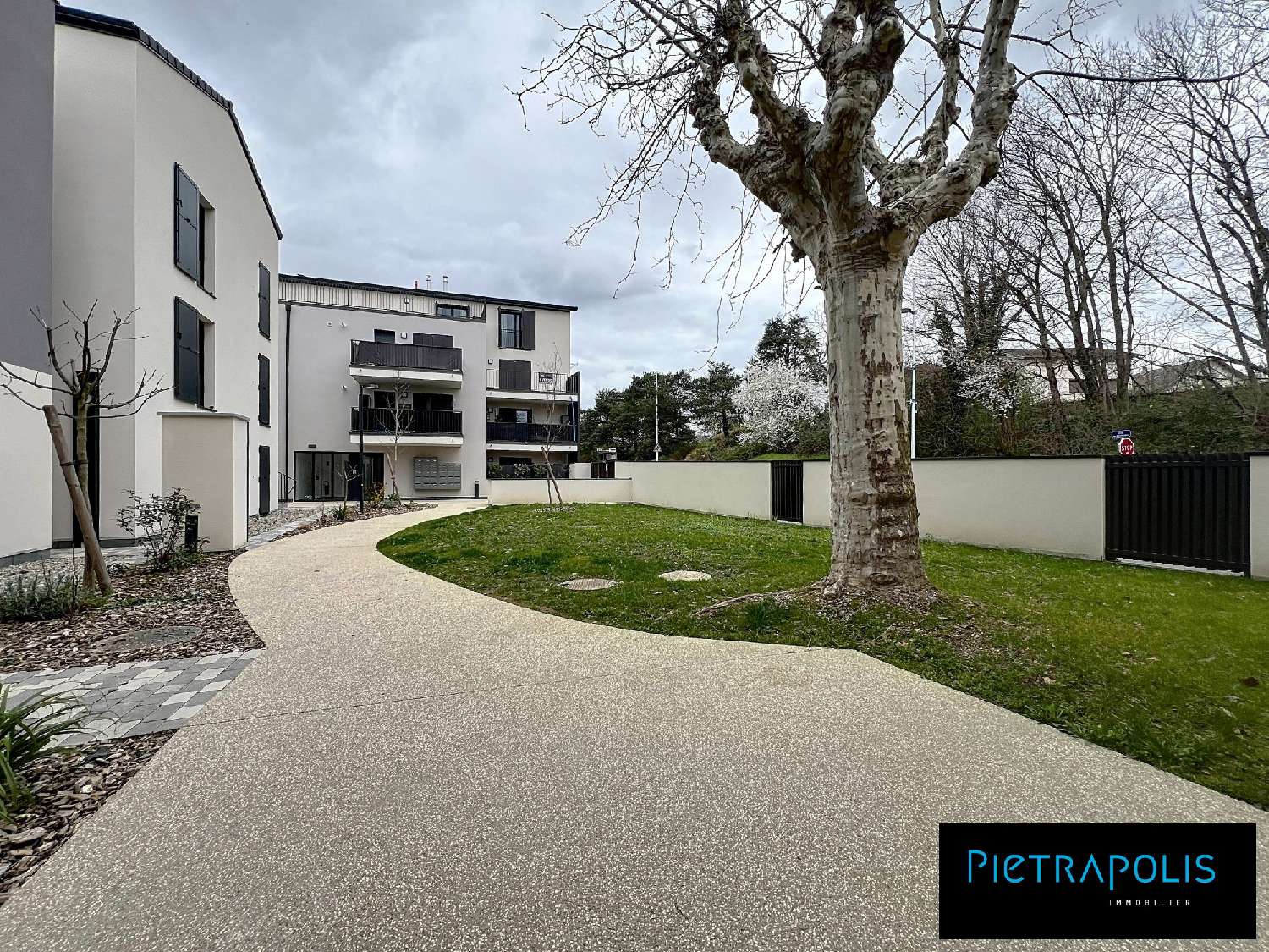  te koop appartement Jonage Rhône 2