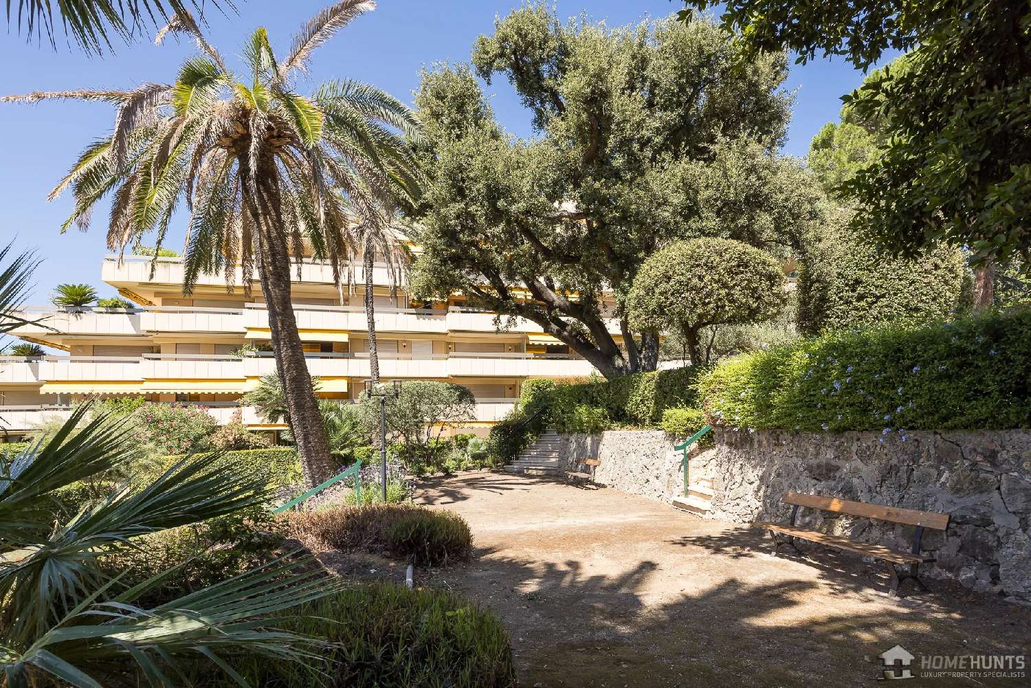  te koop appartement Juan-les-Pins Alpes-Maritimes 1