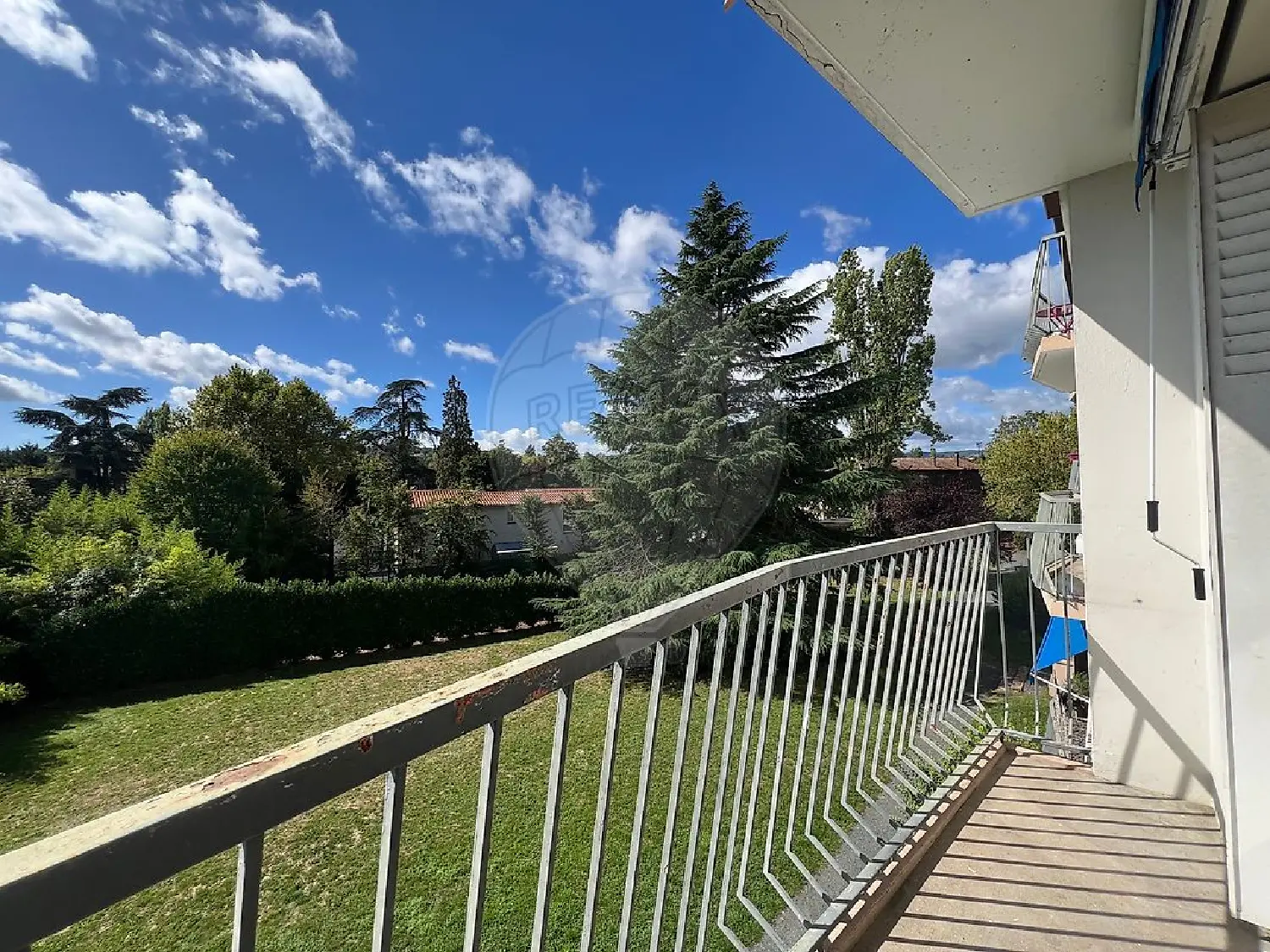  for sale apartment Limas Rhône 2