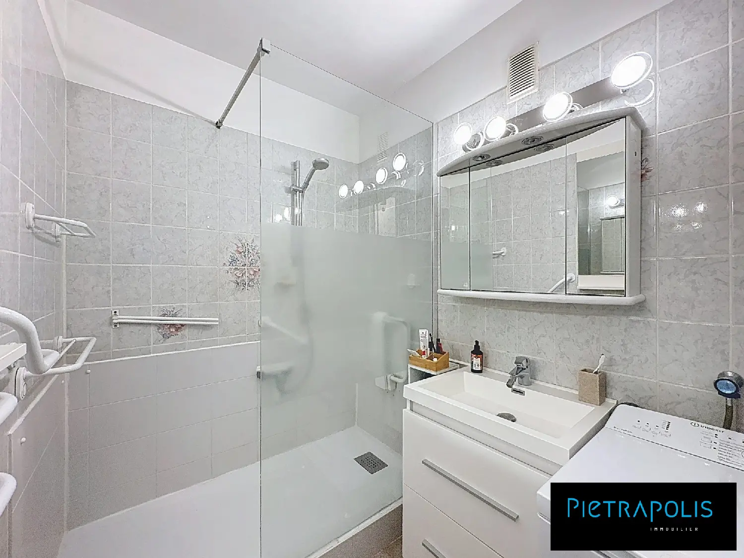  for sale apartment Rillieux-La-Pape Rhône 8