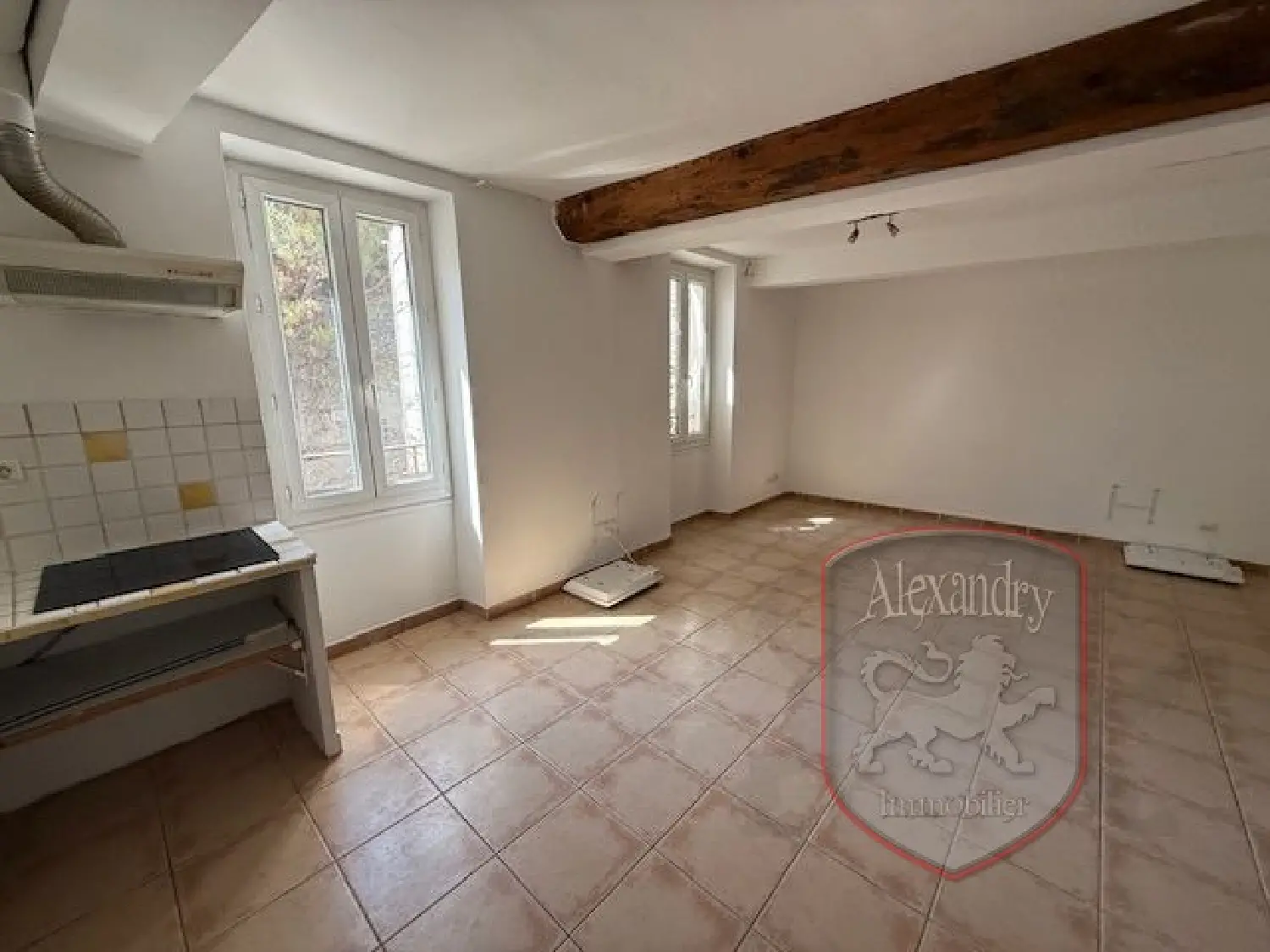  à vendre appartement Roquemaure Gard 2