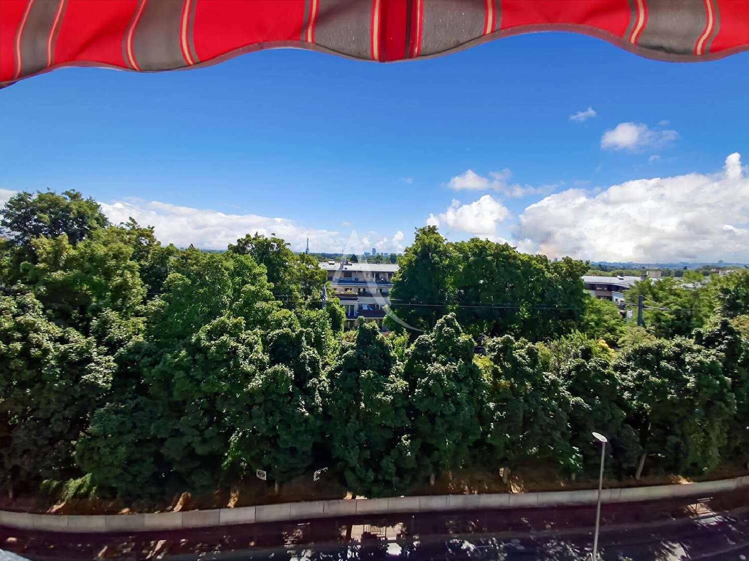  te koop appartement Suresnes Hauts-de-Seine 1