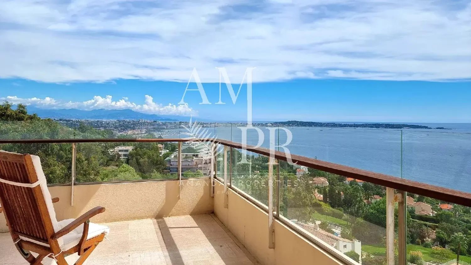  à vendre appartement Vallauris Alpes-Maritimes 3