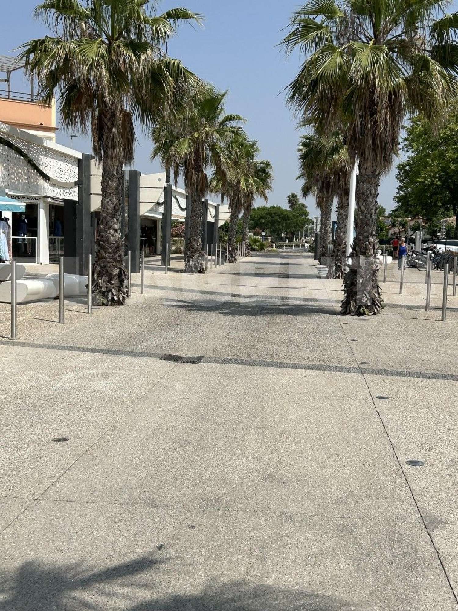  te koop appartement Vias Hérault 1