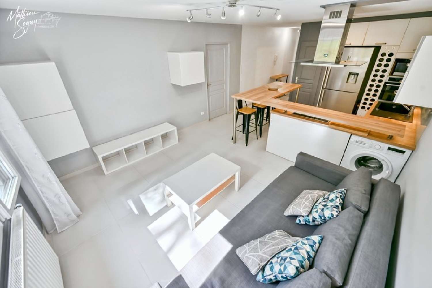  te koop appartement Yzeron Rhône 3