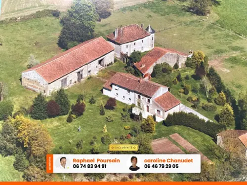 Châteauponsac Haute-Vienne castle foto 7132891
